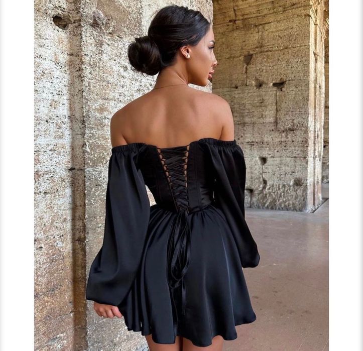 Чисто нова дамска рокля с етикет