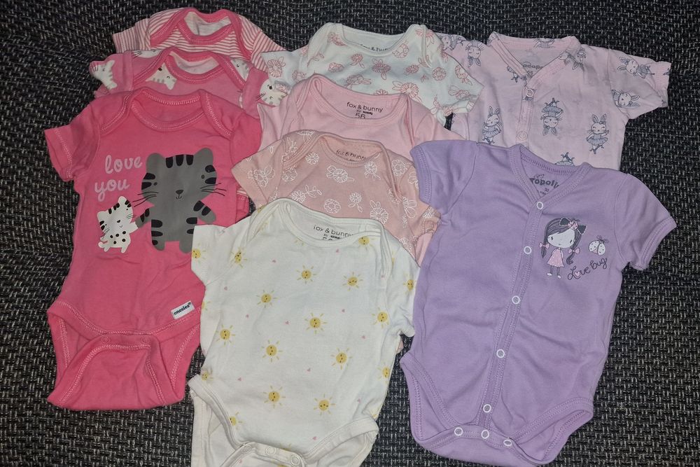 Лот бебешки дрешки за момиче размер 0-3 месеца