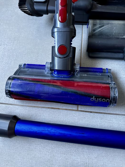 Dyson V11 absolute extra