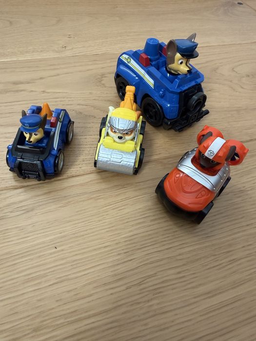 Patrula Cățelușilor (Paw Patrol) – Set 4 vehicule cu figurine