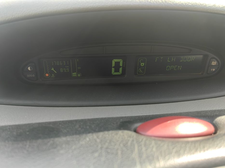 Ситроен Ксара  Пикасо 1.8 На Части! Citroen picaso