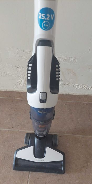 Прахосмукачка Philips PowerPro 2in1