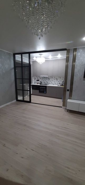 Раздвижная перегородка, двери купе
