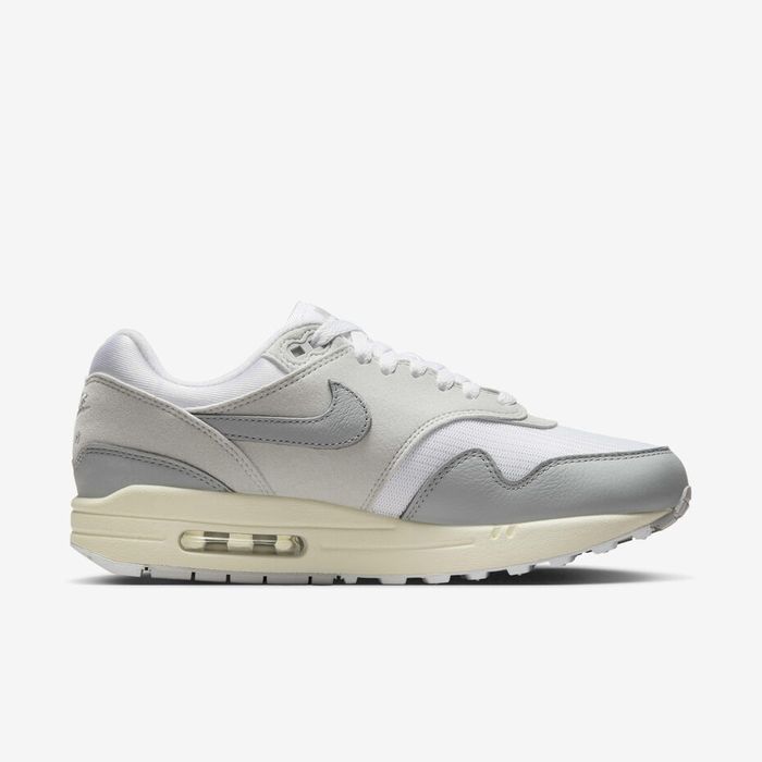 NIKE AIR MAX 1 87
номер 35.5
NIKE AIR MAX 1 87
номер 35.5

Цена 71 Е