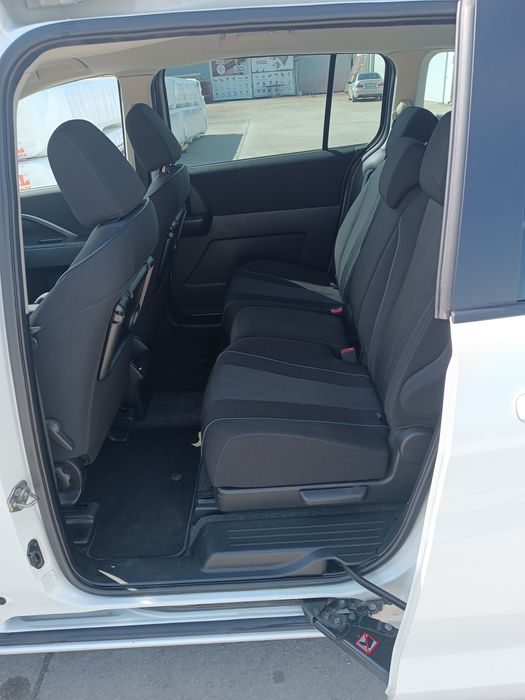 Мазда 5 дизел 10.2011г.