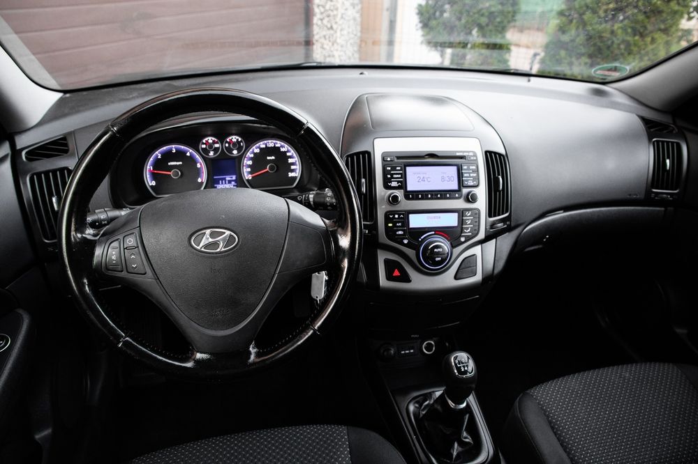 Vand Hyundai i30 ,euro 5 , 125000 km