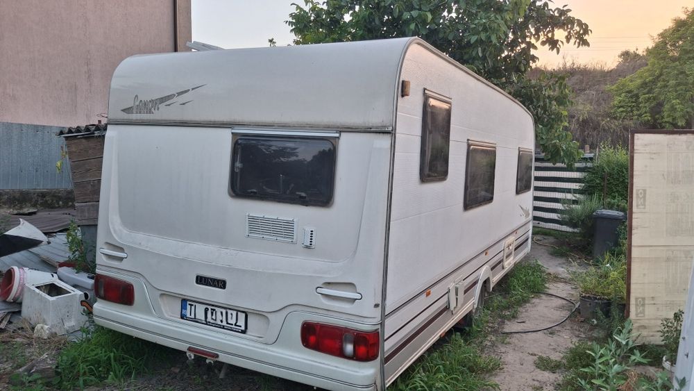 Rulota Lunar înmatriculată .