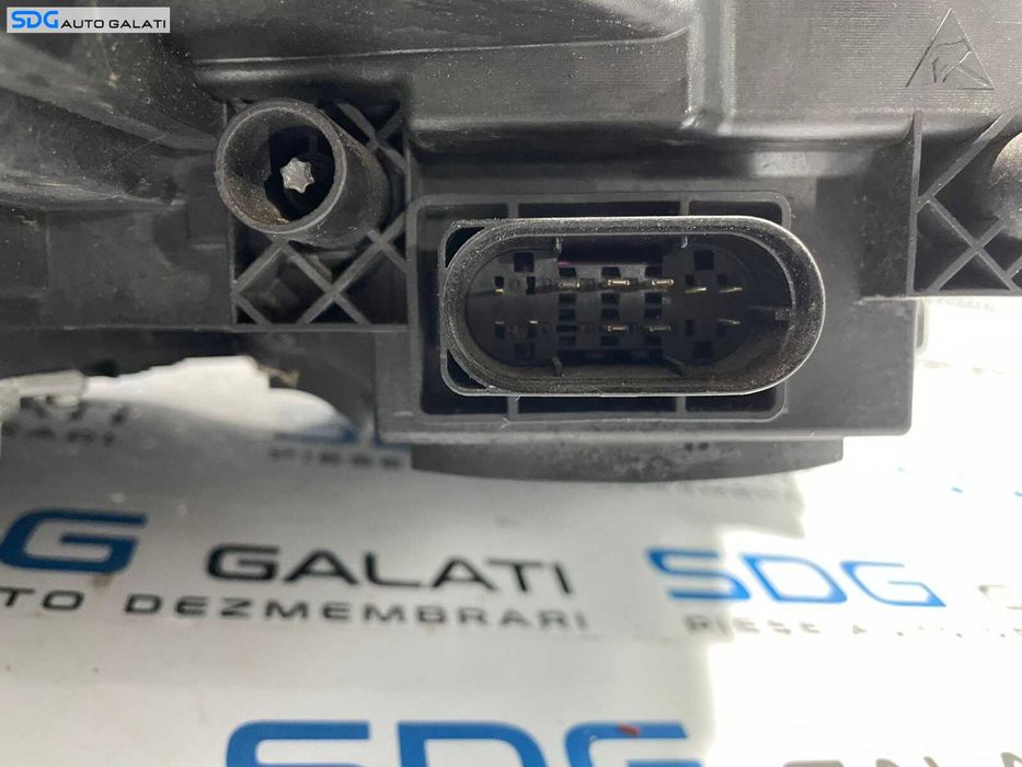 Far Stanga Halogen Mercedes Clasa E Class Coupe Cabrio W207 A207 C207 E180 E200 E220 E250 E300 E320 2013 - 2017 Cod A2078209361KZ [C9275] [Depozit]