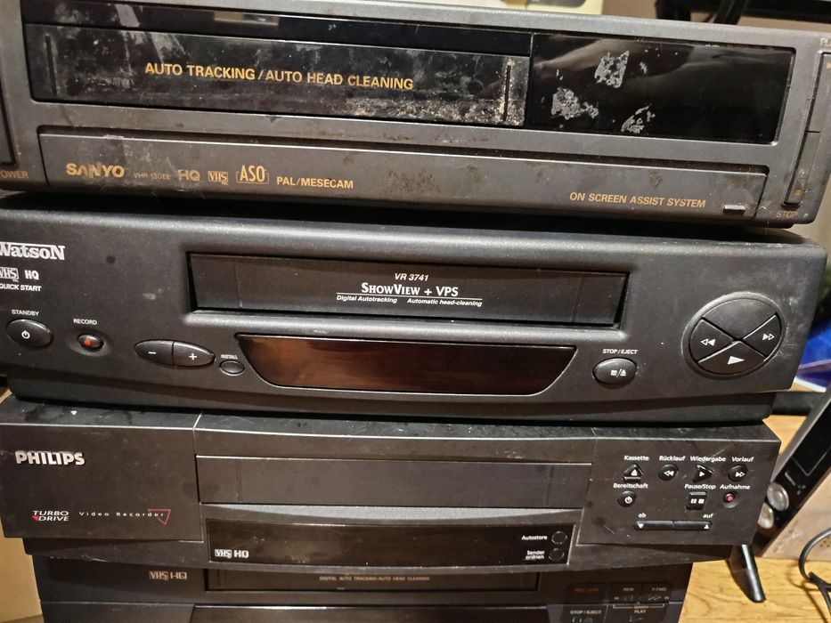 Videori vhs philips watson sanyo medion