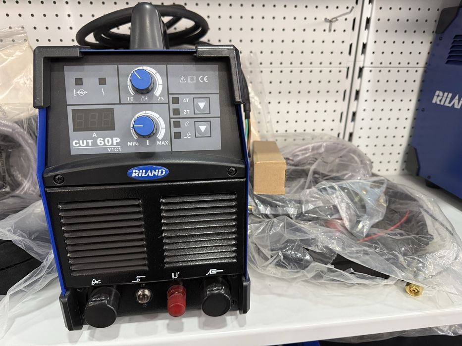 Сварочный аппарат “RILAND” CUT60 P 220v плазменной резки