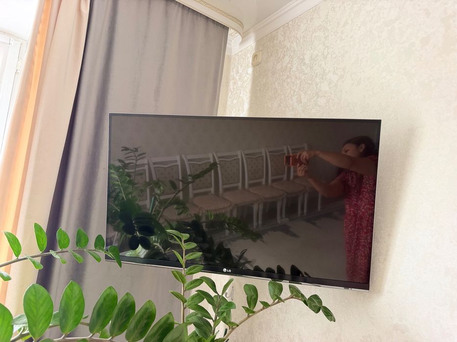 Телевизор LG смарт!