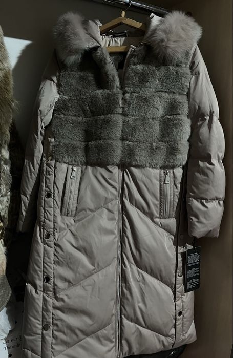 Женский куртка новая!