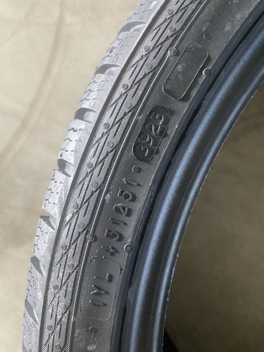 vand anvelope noi de iarna Nokian 245/35/20