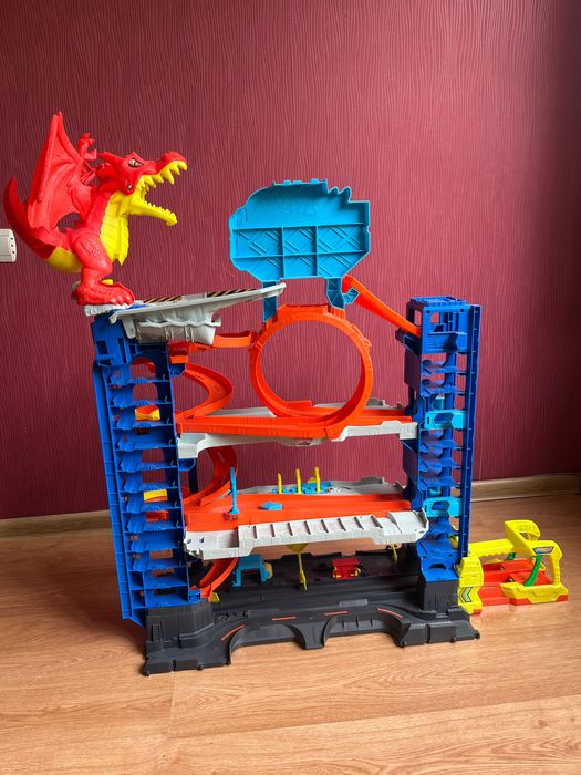Hot Wheels® Мега гараж с Дракон - City Ultimate Garage™