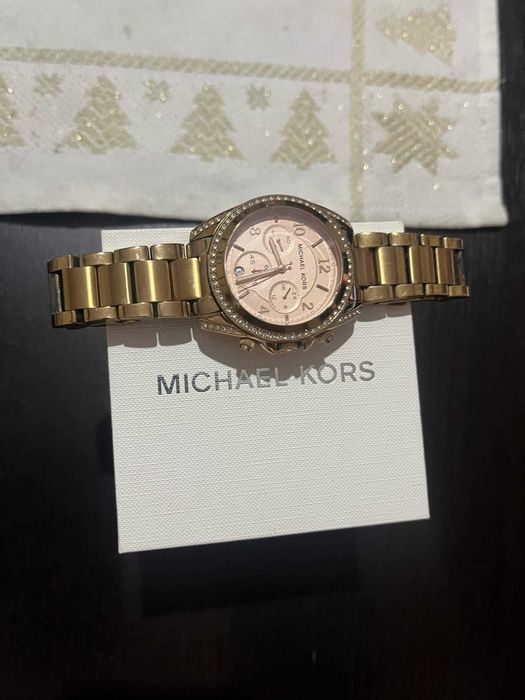 Michael Kors дамски часовник.