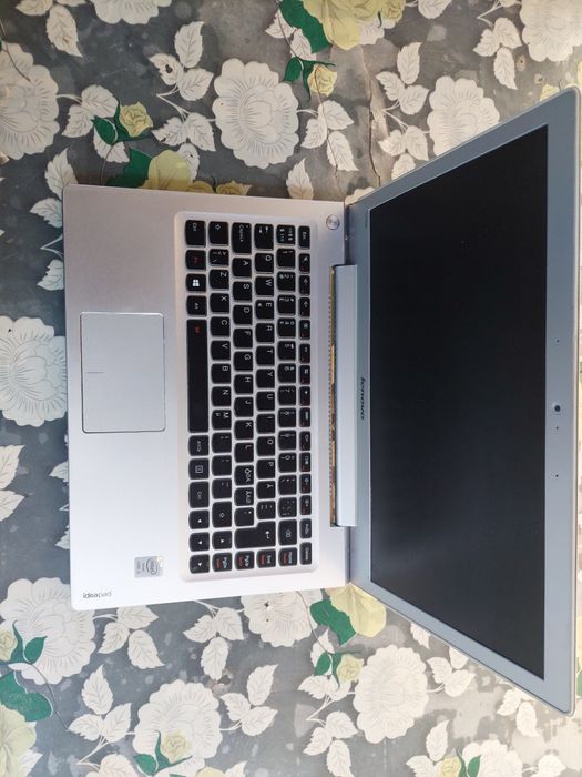 Laptop Lenovo Ideapad i5