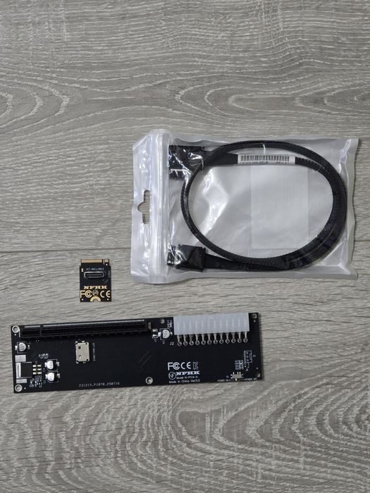 Adaptor Oculink SFF-8612 la PCIe 3.0/4.0 M.2 M-Key