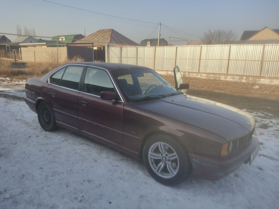 Продам е 34 1991год ванос 2.5 объем,газ бензин