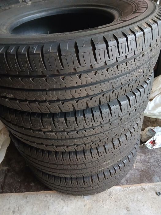Cauciucuri  michelin  225 75 16 c