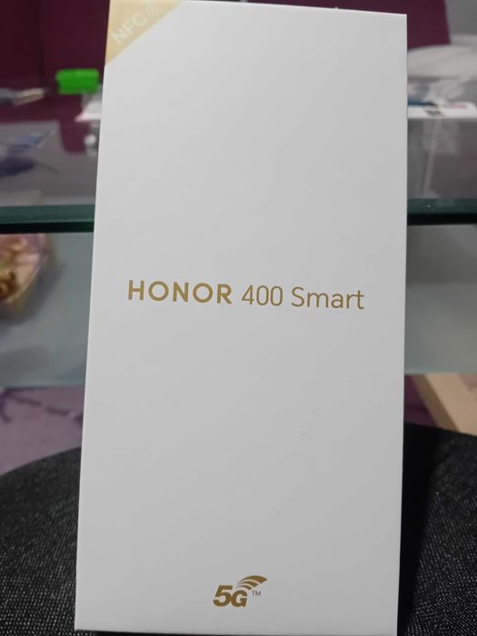 Телефон HONOR 400 smart