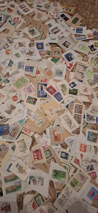 1200 пощенски марки