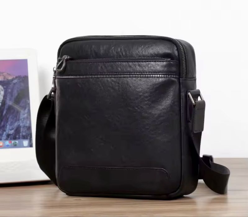 Мъжка елегантна дизайнерска чанта за през рамо /Черна естествена кожа!