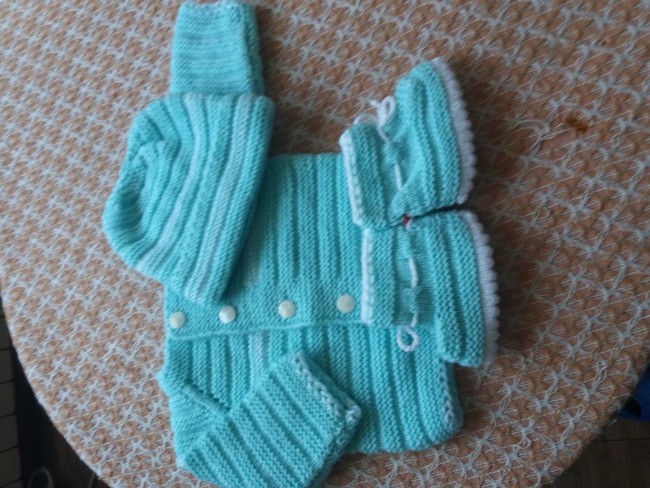 Бебешки терлички, елечета, жилетки, ританки, роклички