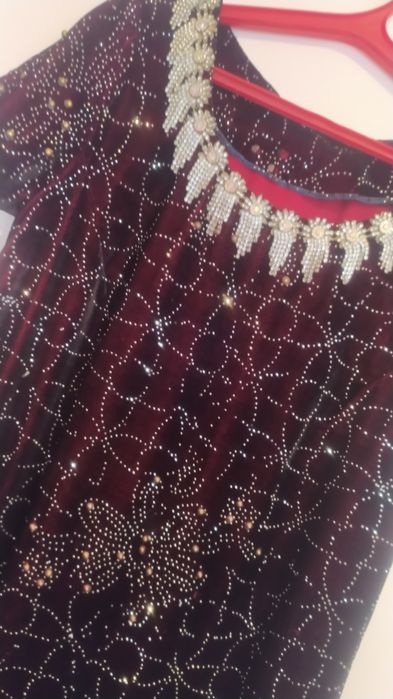 Kelinchak  kuylaklar yengsiz yangi 1 2 kiyilgan