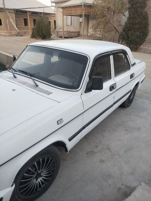 3110 sotiladi zor moshin