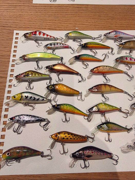 Продавам колекция от ръчно изработени воблери.