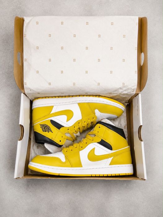 Adidași Air Jordan 1 Mid Galben/Alb – Galben