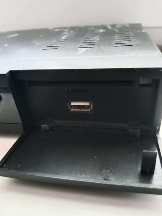 Продается тюнер без пульта