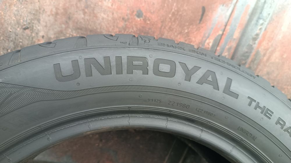 205/55/16 Uniroyal
