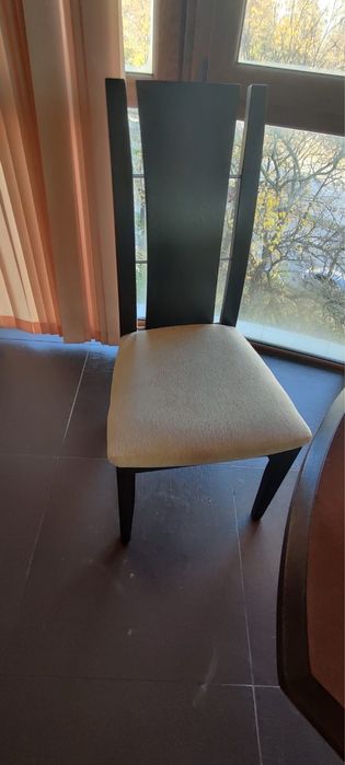 Кухненска маса със 8 стола