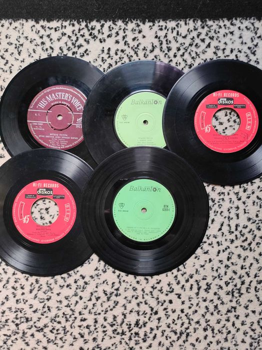 Стари грамофонни плочи