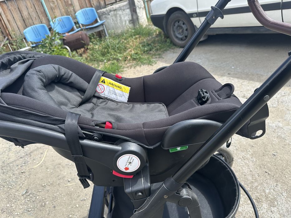 Продам коляску-автолюльку