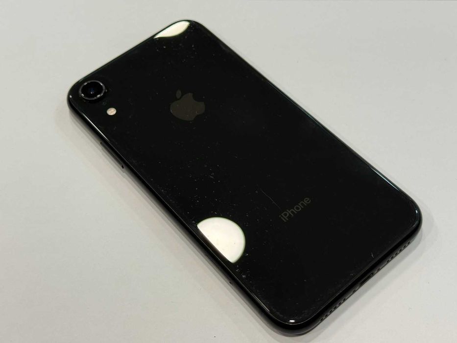 iPhone XR 128GB - 79%