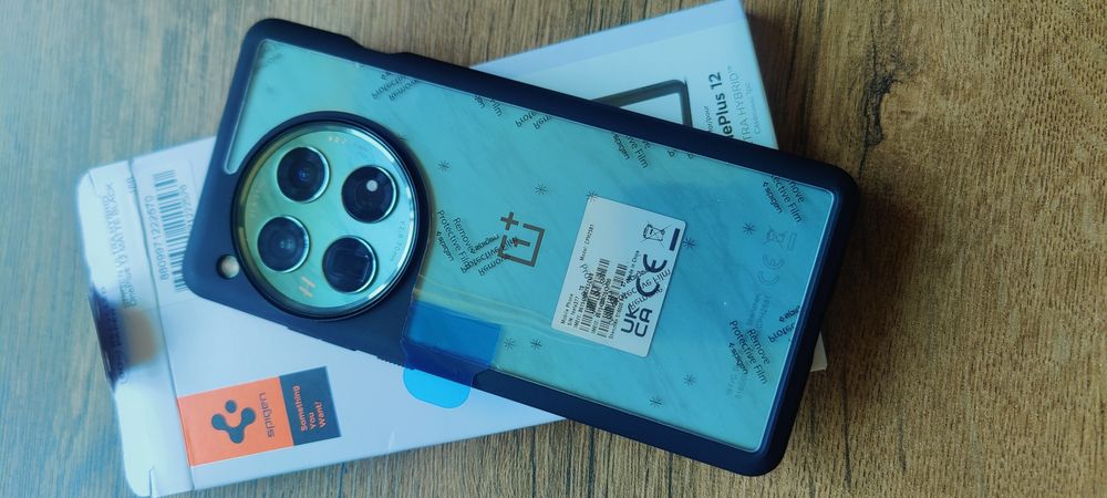 Кейс за Oneplus 12 Spigen Ultra hybrid