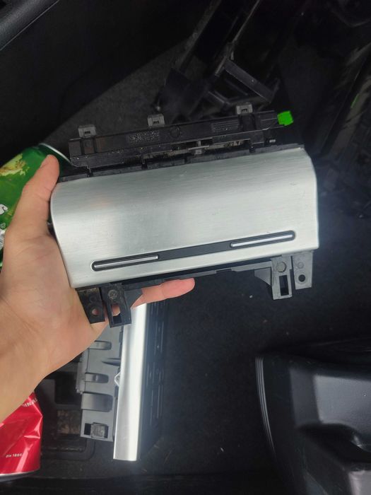 Vând casetofon ventilație și tot chitul