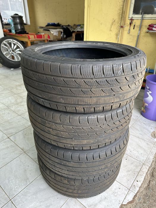 Всесезонни  гуми 245/45/19 DOT 2020 г.