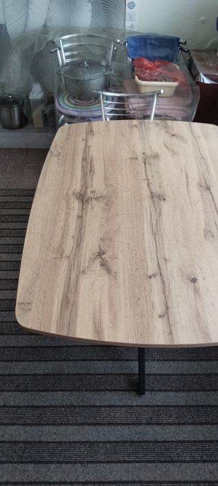 Продам стол кухонный новый