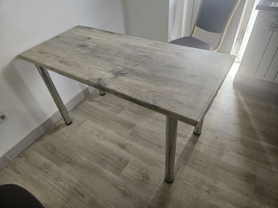 Стол на кухню или кабинет