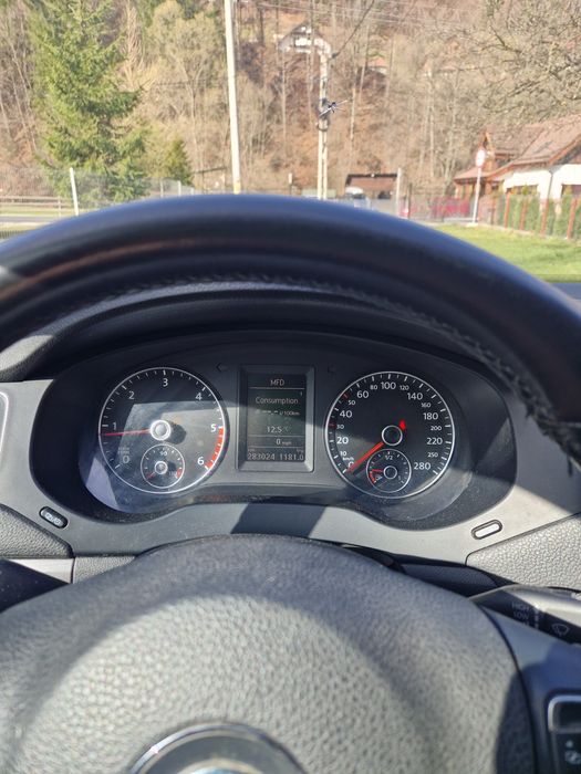 VOLKSWAGEN Jetta 2012 — imagine 4