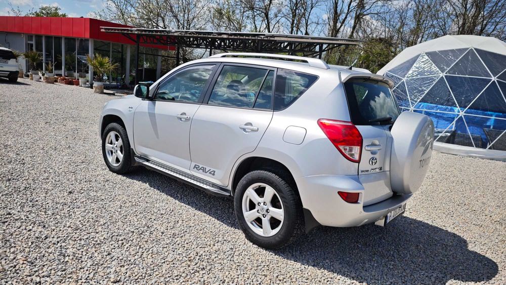 Ролбар/Степенки/Рейлинг/8RAM/8ЯДР ANDROID/Обслужен Rav4