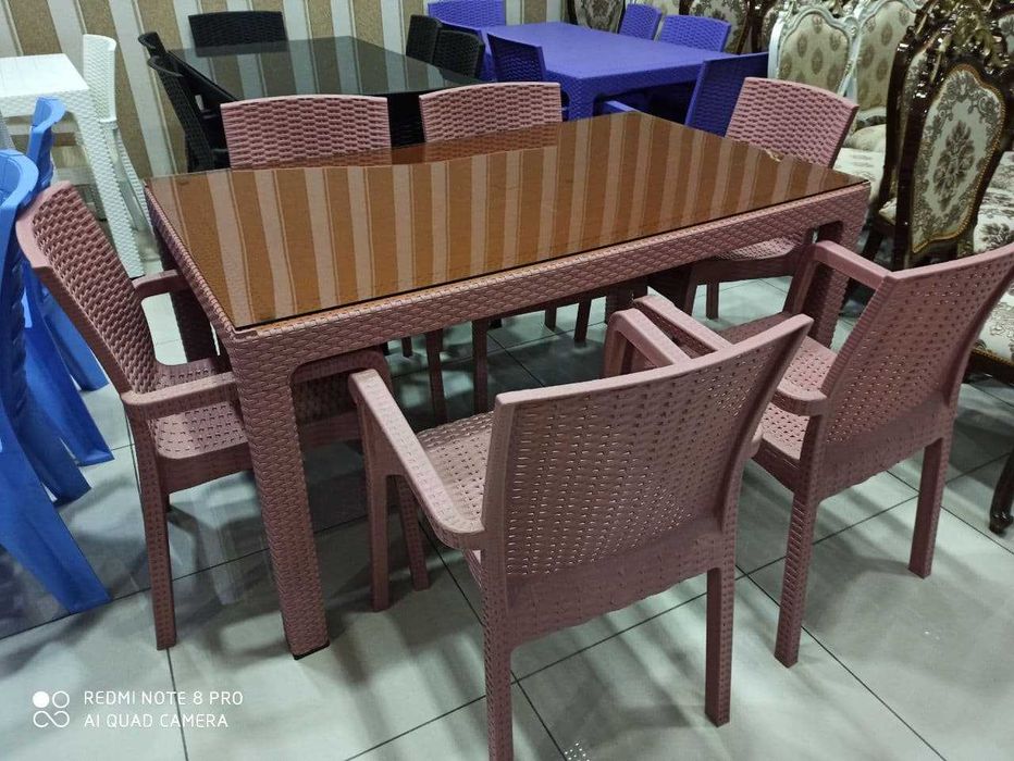 Качественные плетёные столы со стульями на 6 человек для дачи и кафе