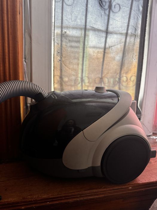 Срочно продам пылесос