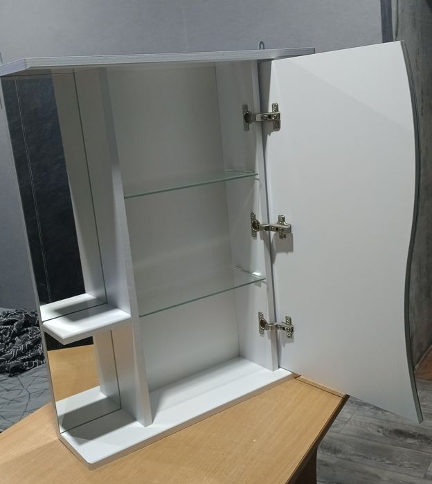 Зеркало в ванную комнату