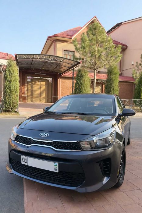 Продается Kia Rio 2018г (53,180 тыс пробег) Цвет Темно-Серый