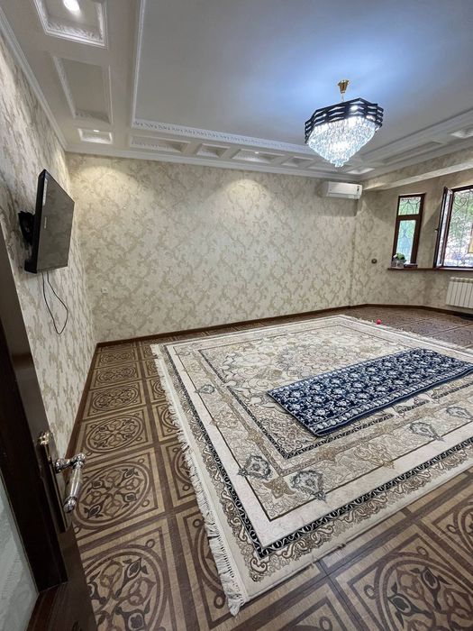 Продается 3- комнатная квартира Ул Паркент