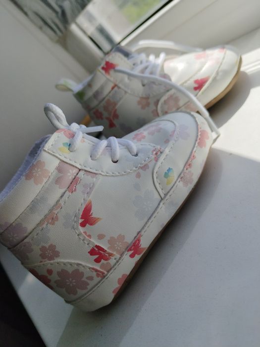 Продам ботиночки